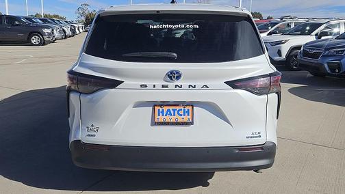 2024 Toyota Sienna XLE
