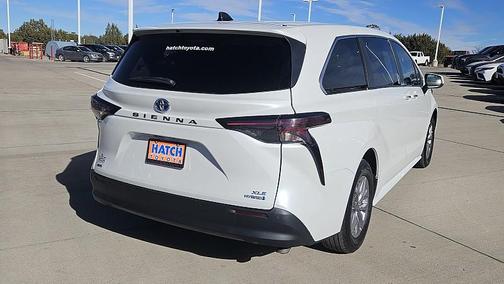 2024 Toyota Sienna XLE