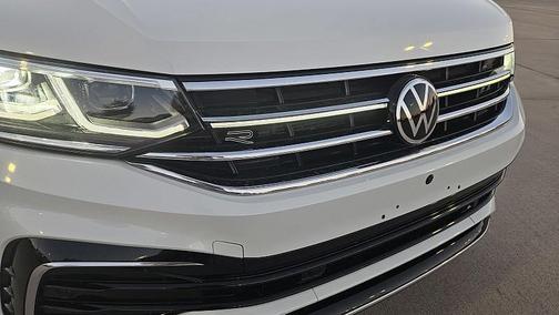 2022 Volkswagen Tiguan 2.0T SEL R-Line 4MOTION