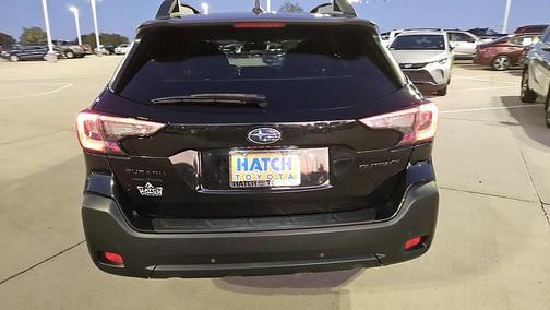 Crystal Black Silica 2024 Subaru Outback Onyx Edition