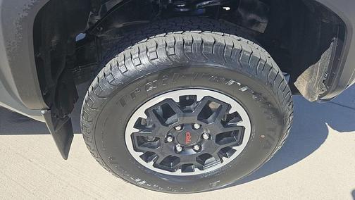 2024 Toyota Tacoma TRD Off Road