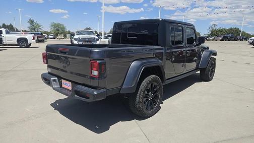 Granite Crystal Metallic Clearcoat 2025 Jeep Gladiator Nighthawk
