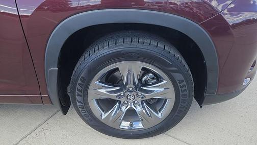2019 Toyota Highlander Limited Platinum