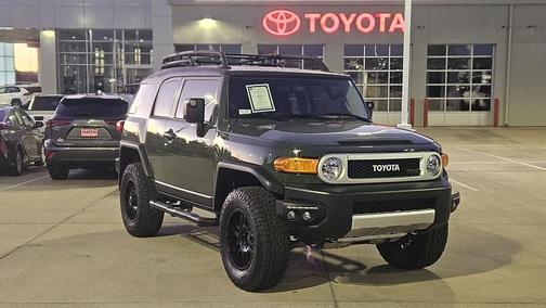 2014 Toyota FJ Cruiser Base