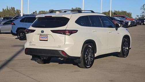 2020 Toyota Highlander Hybrid XLE