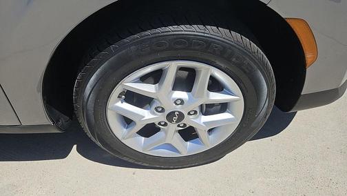 Steel Gray 2024 Kia Soul LX