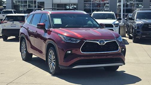 Ruby Flare Pearl 2021 Toyota Highlander Hybrid Platinum