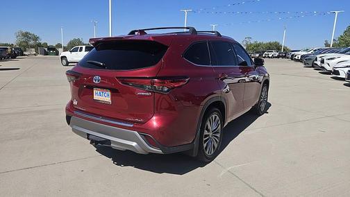 Ruby Flare Pearl 2021 Toyota Highlander Hybrid Platinum