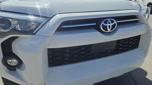 Ice Cap 2023 Toyota 4Runner SR5