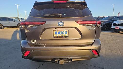 2023 Toyota Highlander Hybrid XLE