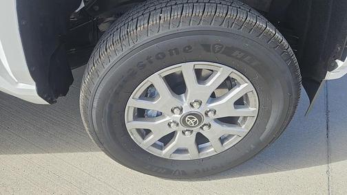 Ice Cap 2026 Toyota Tacoma SR5