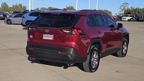 2025 Toyota RAV4 Hybrid XLE