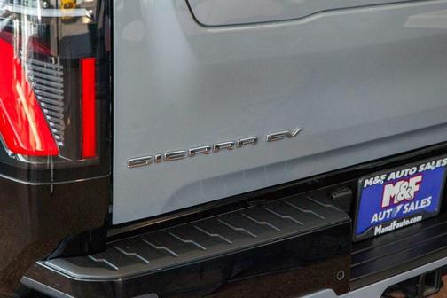 2024 GMC Sierra EV Denali
