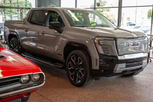 2024 GMC Sierra EV Denali