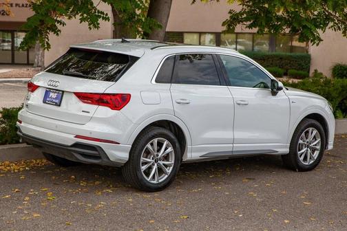 2024 Audi Q3 45 S line Premium