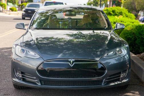 2013 Tesla Model S Base