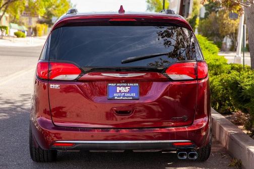 2019 Chrysler Pacifica Touring-L