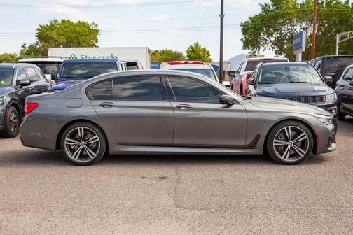 2019 BMW 750 i xDrive
