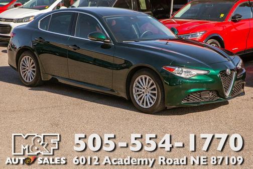 Verde 2021 Alfa Romeo Giulia Base