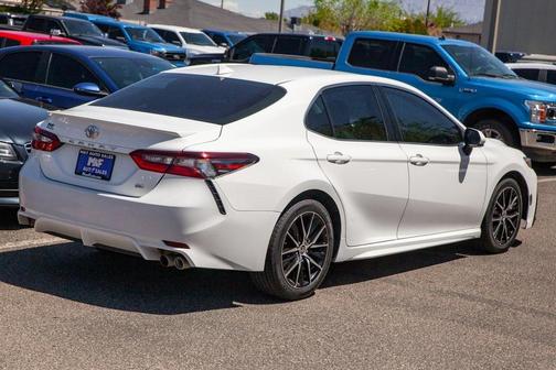 2021 Toyota Camry SE
