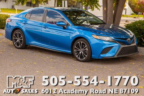 2019 Toyota Camry SE