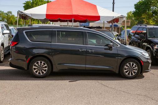 Maximum Steel Metallic 2021 Chrysler Pacifica Hybrid Touring L