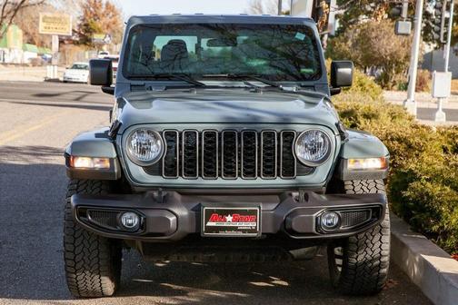 2024 Jeep Gladiator Nighthawk