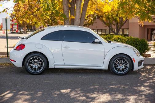 2018 Volkswagen Beetle 2.0T S