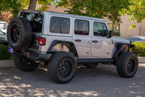 2020 Jeep Wrangler Unlimited Sahara