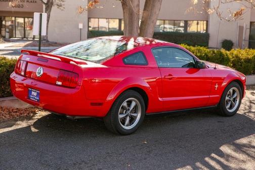 2006 Ford Mustang Premium