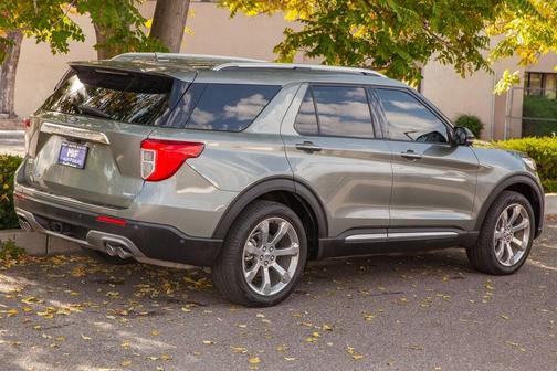 2020 Ford Explorer Platinum