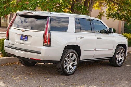 2020 Cadillac Escalade Premium Luxury