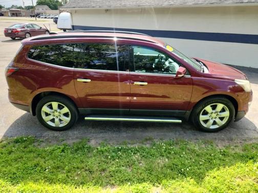 Siren Red Tintcoat 2016 Chevrolet Traverse 1LT