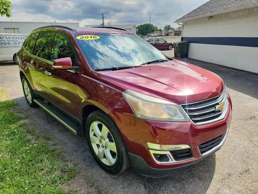 Siren Red Tintcoat 2016 Chevrolet Traverse 1LT