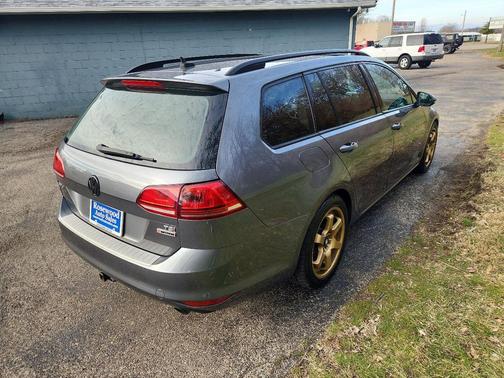 2017 Volkswagen Golf SportWagen TSI S