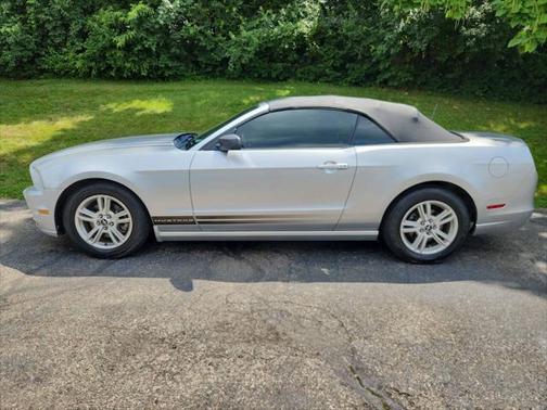 2014 Ford Mustang V6