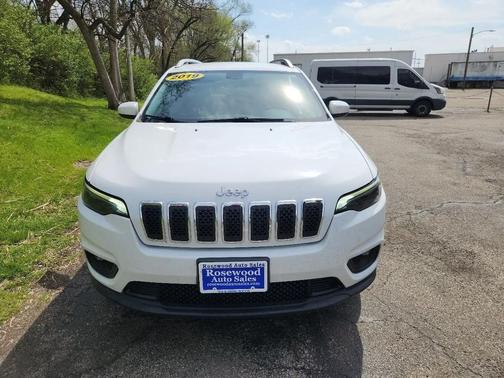 Bright White Clearcoat 2019 Jeep Cherokee Latitude