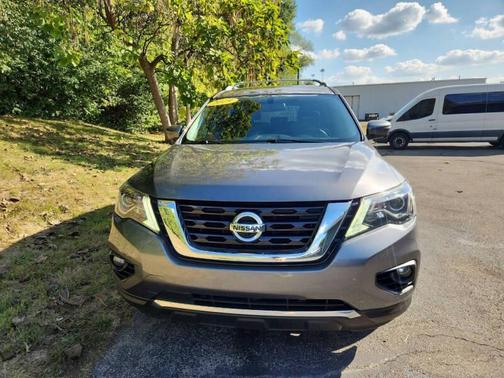 2019 Nissan Pathfinder Platinum