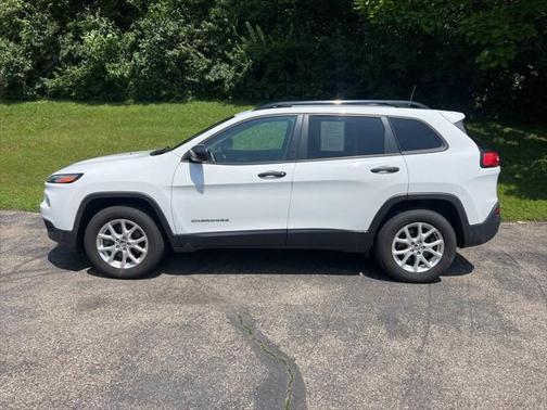 2017 Jeep Cherokee Sport