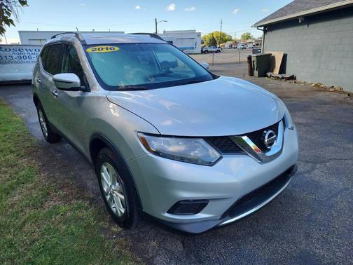 2016 Nissan Rogue SV