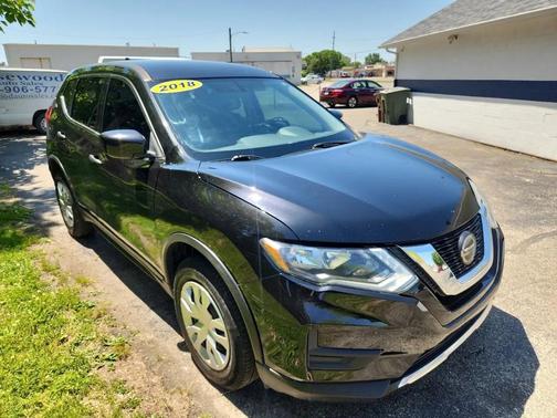 BLK 2018 Nissan Rogue S