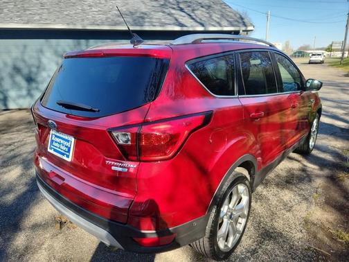 Ruby Red Metallic Tinted Clearcoat 2019 Ford Escape Titanium