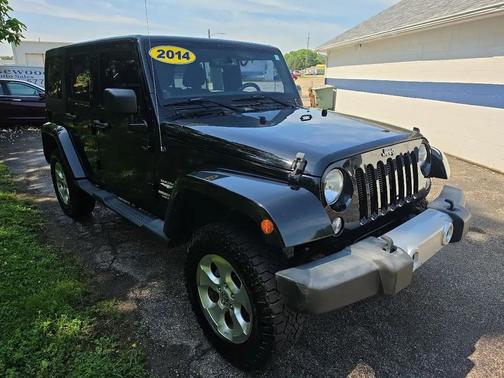 Black Clearcoat 2014 Jeep Wrangler Unlimited Sahara