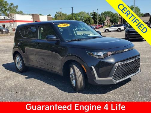 Black 2025 Kia Soul LX