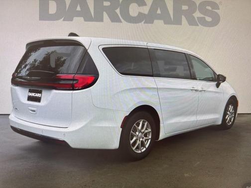 Ceramic Gray Clearcoat 2025 Chrysler Pacifica L