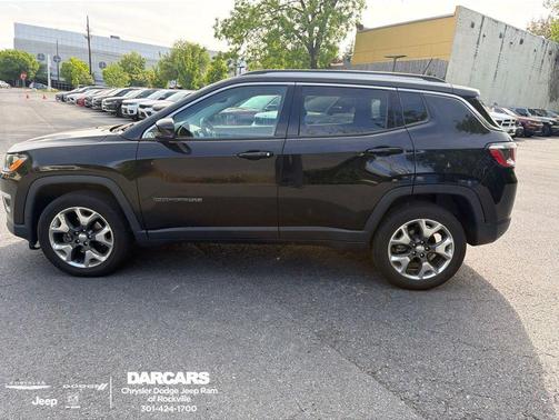 Diamond Black Crystal Pearlcoat 2020 Jeep Compass Limited