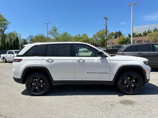 2025 Jeep Grand Cherokee Altitude