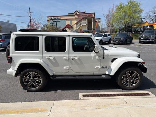 2023 Jeep Wrangler 4xe Sahara High Altitude