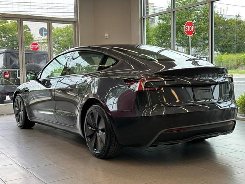 2025 Tesla Model 3 Long Range