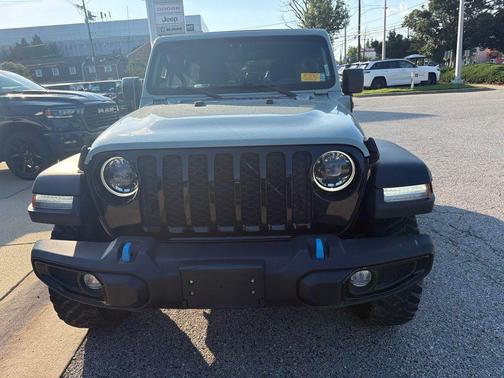 Earl Clearcoat 2023 Jeep Wrangler 4xe Willys